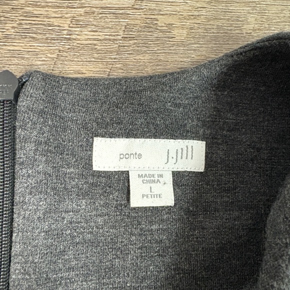 🩶 J.Jill Gray Ponte Knit Two Pocket Shift Dress - Size L Petite - Picture 5 of 10